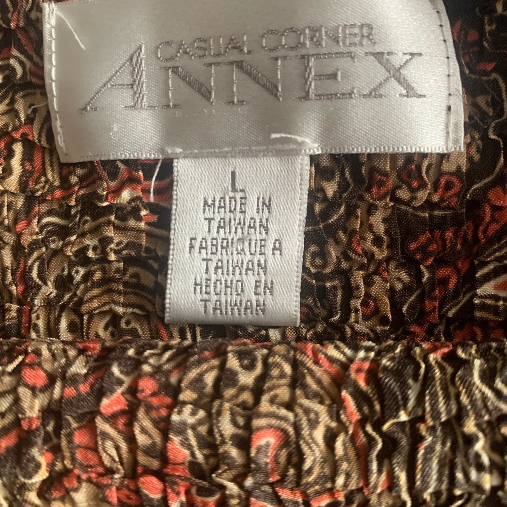 🎉HP🎉CASUAL CORNER TOPS BUNDLE - Picture 5 of 6
